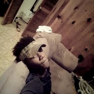 Meet your Posher, Deandre